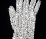 Le gant en diamants sera mis en vente.... ou pas ! 