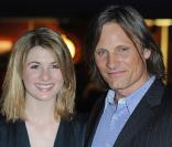Jodie Whittaker et le grand Viggo Mortensen, lors de la présentation anglaise de 