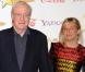 Michael Caine et la très charmante Sienna Miller, lors des ShoWest Talent Awards 2009, à l'hôtel-casino Paris, à Las Vegas, le 2 avril 2009 !