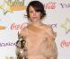 La belle Rachel McAdams pose avec son trophée de l'actrice de l'année, lors des ShoWest Talent Awards 2009, à l'hôtel-casino Paris, à Las Vegas, le 2 avril 2009 !