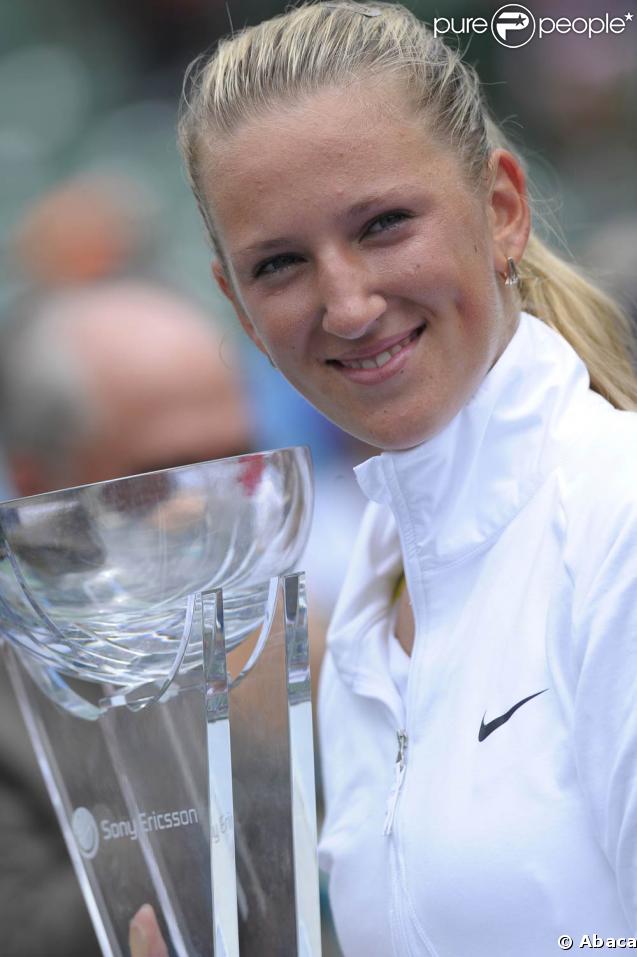 Victoria Azarenka, 19 ans, la nouvelle bombe du tennis féminin, numéro 8 mondial, après sa victoire en finale de l'Open de Key Biscayne contre Serena Williams, le 4 avril 2009 !