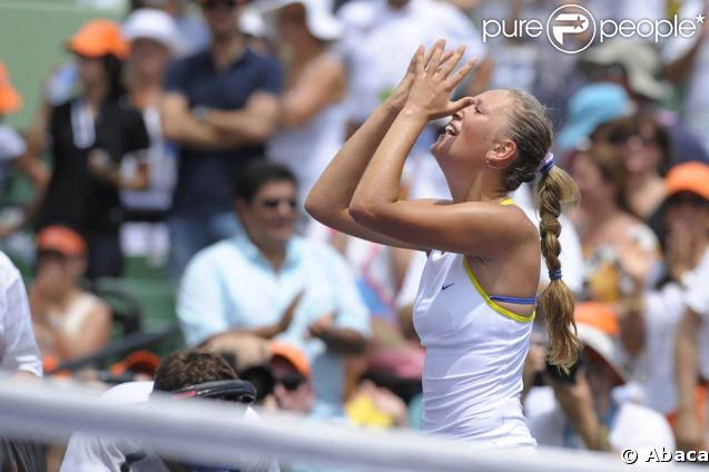 Victoria Azarenka, 19 ans, la nouvelle bombe du tennis féminin, numéro 8 mondial, après sa victoire en finale de l'Open de Key Biscayne contre Serena Williams, le 4 avril 2009 !