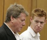 Ryan O'Neal et Redmond O'Neal en janvier 2009 au tribunal de Malibu