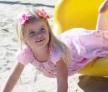 Denise Richards et sa fille Lola joyeuses au parc à Beverly Hills