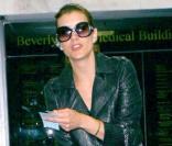 Kate Walsh parfaitement lookée hier à Los Angeles