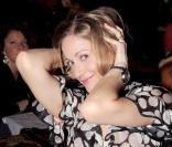 Babsie Steger au Réservoir, pour fêter l'anniversaire de Françoise Ménidrey, le 10 avril 2009. Voilà une pose bien naturelle ! 