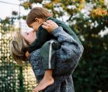 Catherine Alric avec son fils Loïs 