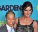 Le créateur Jason Wu, bien accompagné, lors de la première du téléfilm Grey Gardens à New York au Ziegfeld Theatre le 14 avril 2009