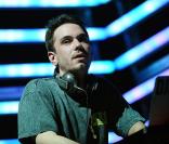 DJ AM dans ses oeuvres au festival de Coachella 2009