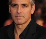 On connaît aujourd'hui George Clooney en égérie sexy de  Nespresso  et star hollywoodienne des  Ocean's  et de nombreux films engagés. Pourtant, c'est avec le rôle du craquant Dr Doug Ross dans  Urgences  qu'il a été révélé, en 1994 !