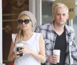 Nicole Richie et son homme Joel Madden à la sortie d'un Starbucks de L.A.