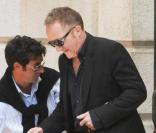 Après-midi décontractée lors du week-end du mariage de Salma Hayek et François-Henri Pinault à Venise, samedi 25 avril 2009 : la famille de la mariée profite de la cité vénitienne