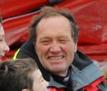 Francis Joyon retrouve sa famille après son tour du monde