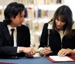 Carla Bruni participe à une table ronde organisée en son honneur, pour sa Fondation, à Madrid. 28/04/09