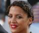 Une superbe Noémie Lenoir au Festival de Cannes 2008 avec sa natte en forme de tour de tête... 