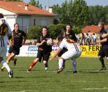 Cali en pleine action, lors du match de foot et de rugby opposant le Team Cantona au Team Lièvremont, organisé par le 