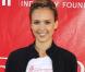 Jessica Alba est trop chouquette !!!!!, lors du 12e EIF Revlon RunWalk for Women, qui s'est déoulé à Tim Square, à New York, le 2 mai 2009 !