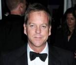 Kiefer Sutherland et sa compagne  Siobhan Bonnouvrier  arrivent au Costume Institute Gala à New York le 5 mai 2009  
