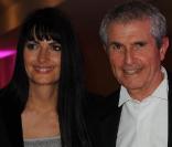 Claude Lelouch et son amie Valérie lors du dîner de la cérémonie d'ouverture du Festival de Cannes