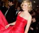 Elizabeth Banks nouvelle égérie L'Oréal superbe en robe rouge  