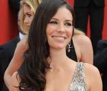 Evangeline Lilly, nouvelle l'Oréal Girl, lors de la montée des marches avant la projection de Vengeance, au Festival de Cannes, le 17 mai 2009