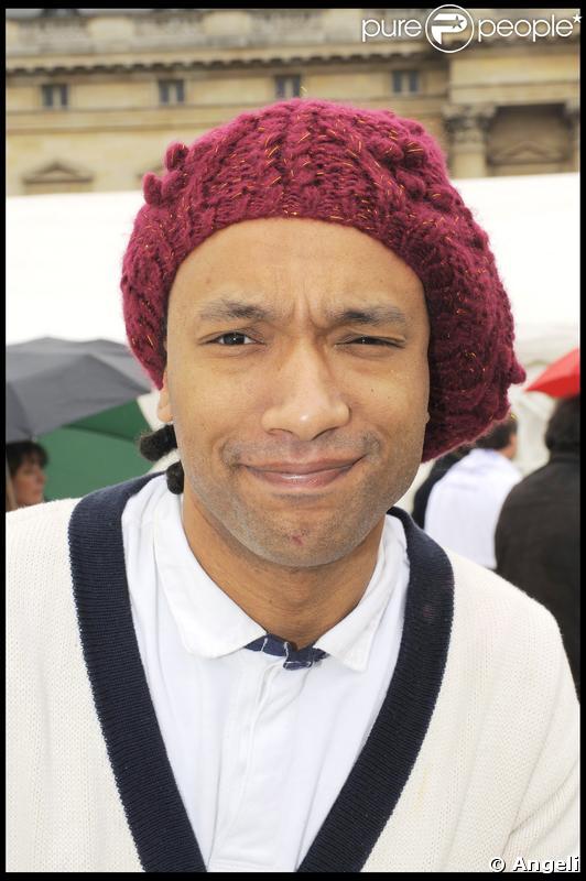 Doc Gynéco a participé à la grande Marche contre la leucémie (et pour le Don de Soi) organisée par l'association Laurette Fugain, à Paris