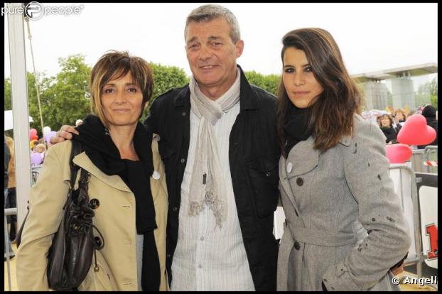 Les parents de Gregory Lemarchal aux côtés de Karine Ferri pour la grande Marche contre la leucémie (et pour le Don de Soi) organisée par l'association Laurette Fugain, à Paris