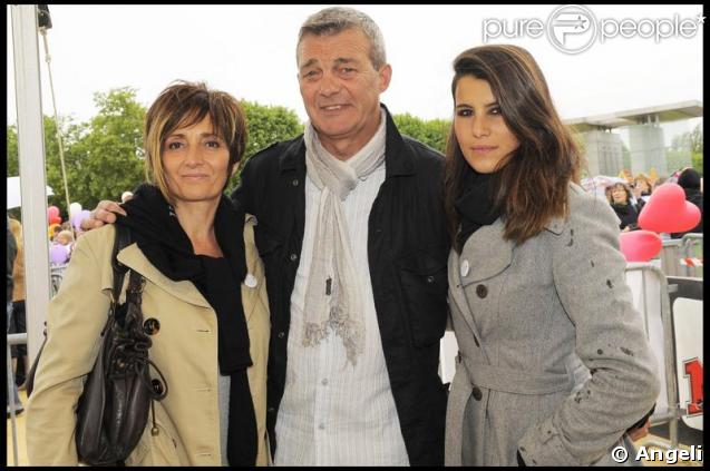 Les parents de Gregory Lemarchal aux côtés de Karine Ferri pour la grande Marche contre la leucémie (et pour le Don de Soi) organisée par l'association Laurette Fugain, à Paris
