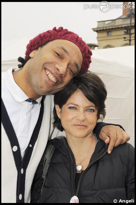 Doc Gynéco et Charlotte Valandrey ont participé à la grande Marche contre la leucémie (et pour le Don de Soi) organisée par l'association Laurette Fugain, à Paris