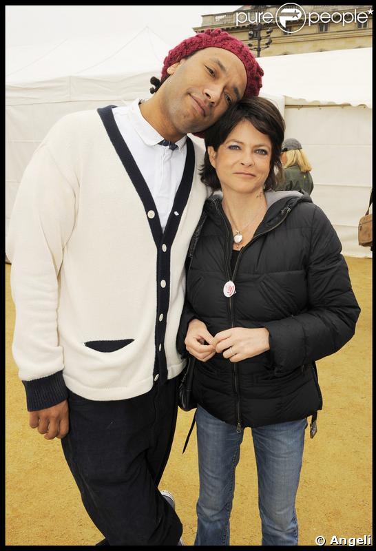 Doc Gynéco et Charlotte Valandrey ont participé à la grande Marche contre la leucémie (et pour le Don de Soi) organisée par l'association Laurette Fugain, à Paris
