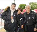 Jean-Marie Bigard, Florence Foresti et Guy Bedos ont participé à la grande Marche contre la leucémie (et pour le Don de Soi) organisée par l'association Laurette Fugain, à Paris