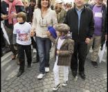 Phillippe Lavil, Stéphanie Fugain et Xavier Bertrand ont participé à la grande Marche contre la leucémie (et pour le Don de Soi) organisée par l'association Laurette Fugain, à Paris
