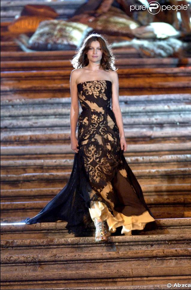 Laetitia Casta, quand elle défilait 
