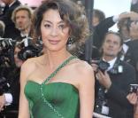Michelle Yeoh, L'Oréal Girl, sublime dans sa robe verte... 