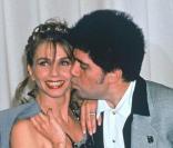 Pedro Almodòvar et Victoria Abril en 1993<br />