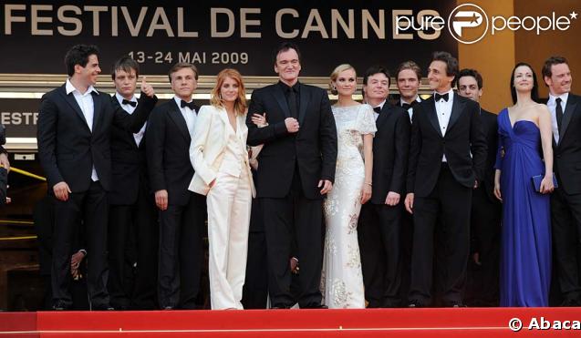 Quentin Tarantino et toute (ou presque - where is Brad ?) l'équipe d'Inglourious Basterds, au Festival de Cannes, le 20 mai 2009, avant la présentation du film 
