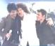 Kris Allen et Adam Lambert chantent en duo  We are the Champions , à la finale de l'émission  American Idol 