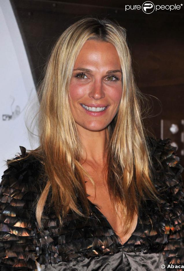 Molly Sims à la soirée Burberry. 28/05/09