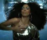 Nicole Scherzinger dans  Hush Hush 