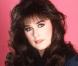 Demi Moore version années 80 un peu plus ronde 