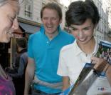 Rachida Dati en campagne pour les élections européennes parcourt les rues du VIIe arrondissement