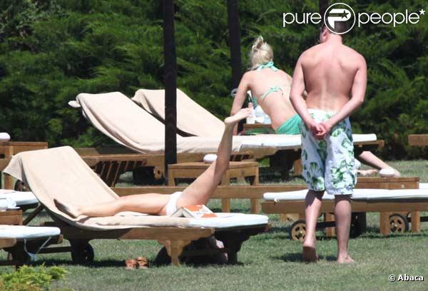 Geri Halliwell et son boyfriend Henry Beckwith en vacances en Sardaigne