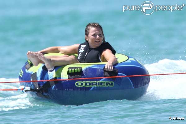 Geri Halliwell et son boyfriend Henry Beckwith en vacances en Sardaigne