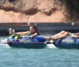 Geri Halliwell et son boyfriend Henry Beckwith en vacances en Sardaigne