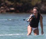Geri Halliwell et son boyfriend Henry Beckwith en vacances en Sardaigne