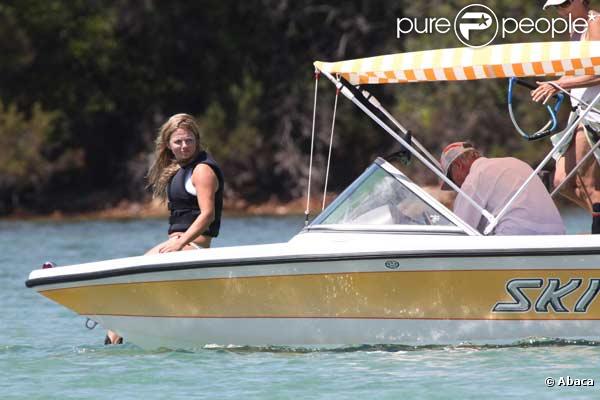 Geri Halliwell et son boyfriend Henry Beckwith en vacances en Sardaigne