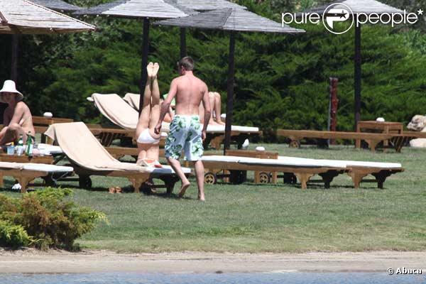 Geri Halliwell et son boyfriend Henry Beckwith en vacances en Sardaigne