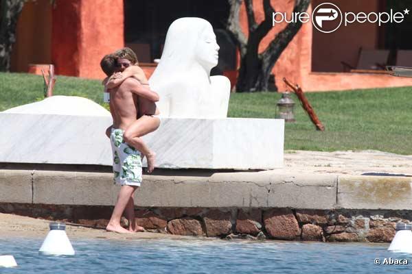Geri Halliwell et son boyfriend Henry Beckwith en vacances en Sardaigne