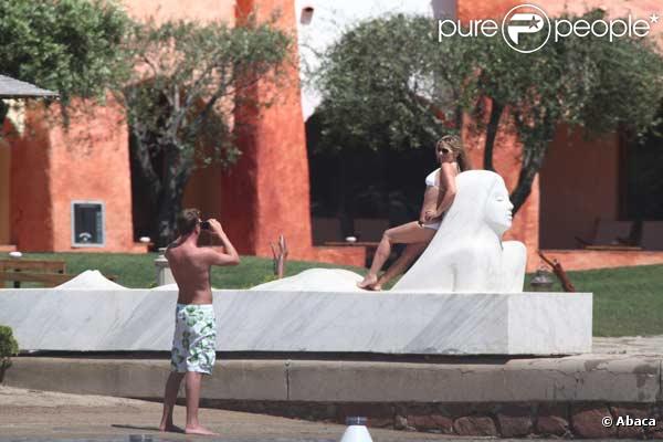 Geri Halliwell et son boyfriend Henry Beckwith en vacances en Sardaigne