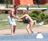 Geri Halliwell et son boyfriend Henry Beckwith en vacances en Sardaigne